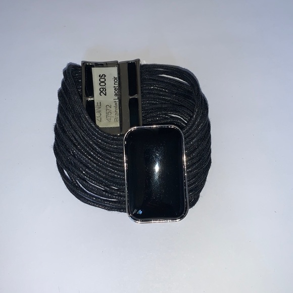 Bracelet - free with a bundle - Picture 2 of 4